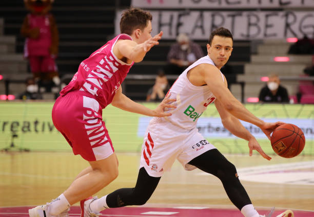 从而实现持 从而实现持